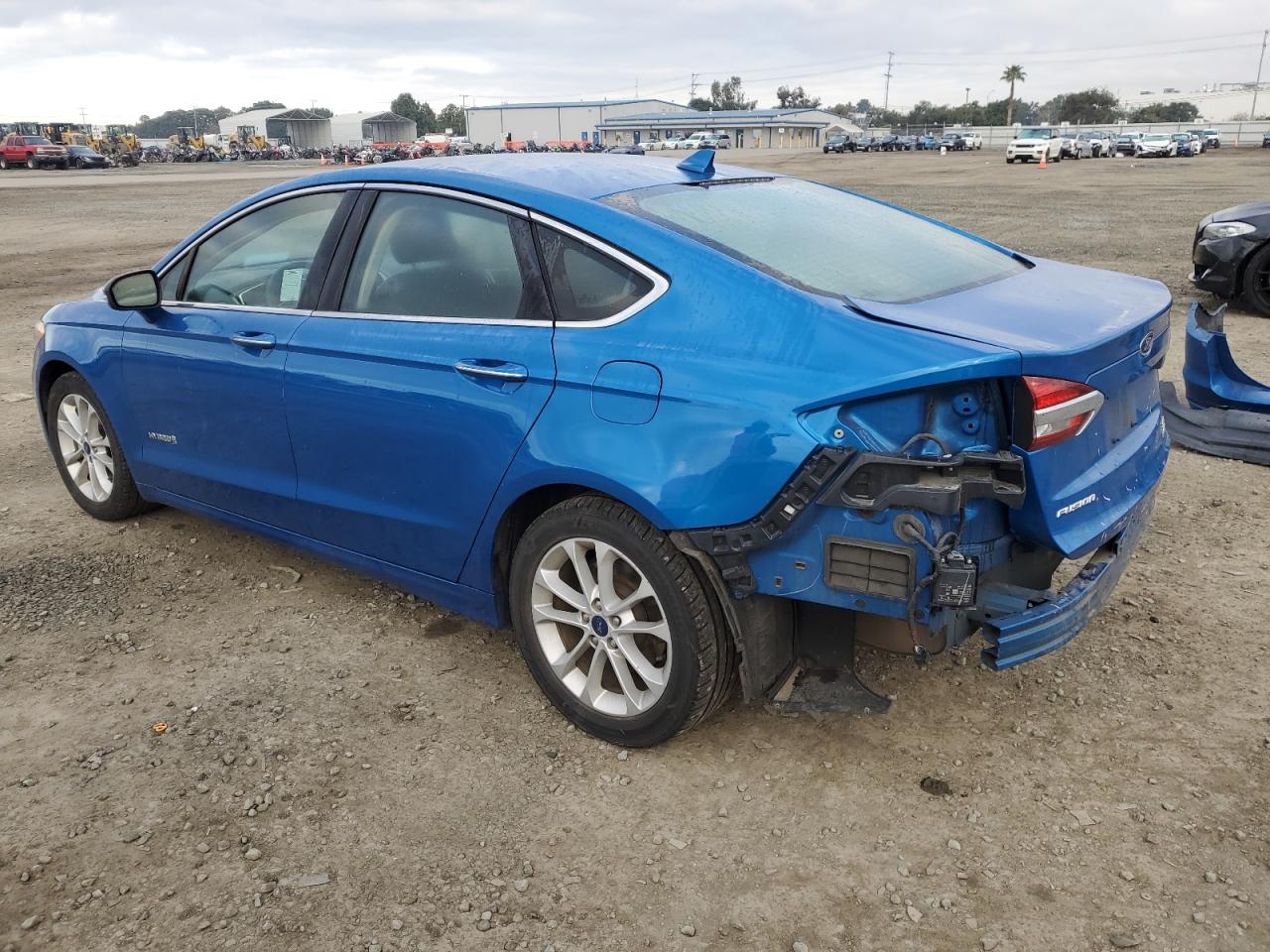 2019 Ford Fusion - Image 2