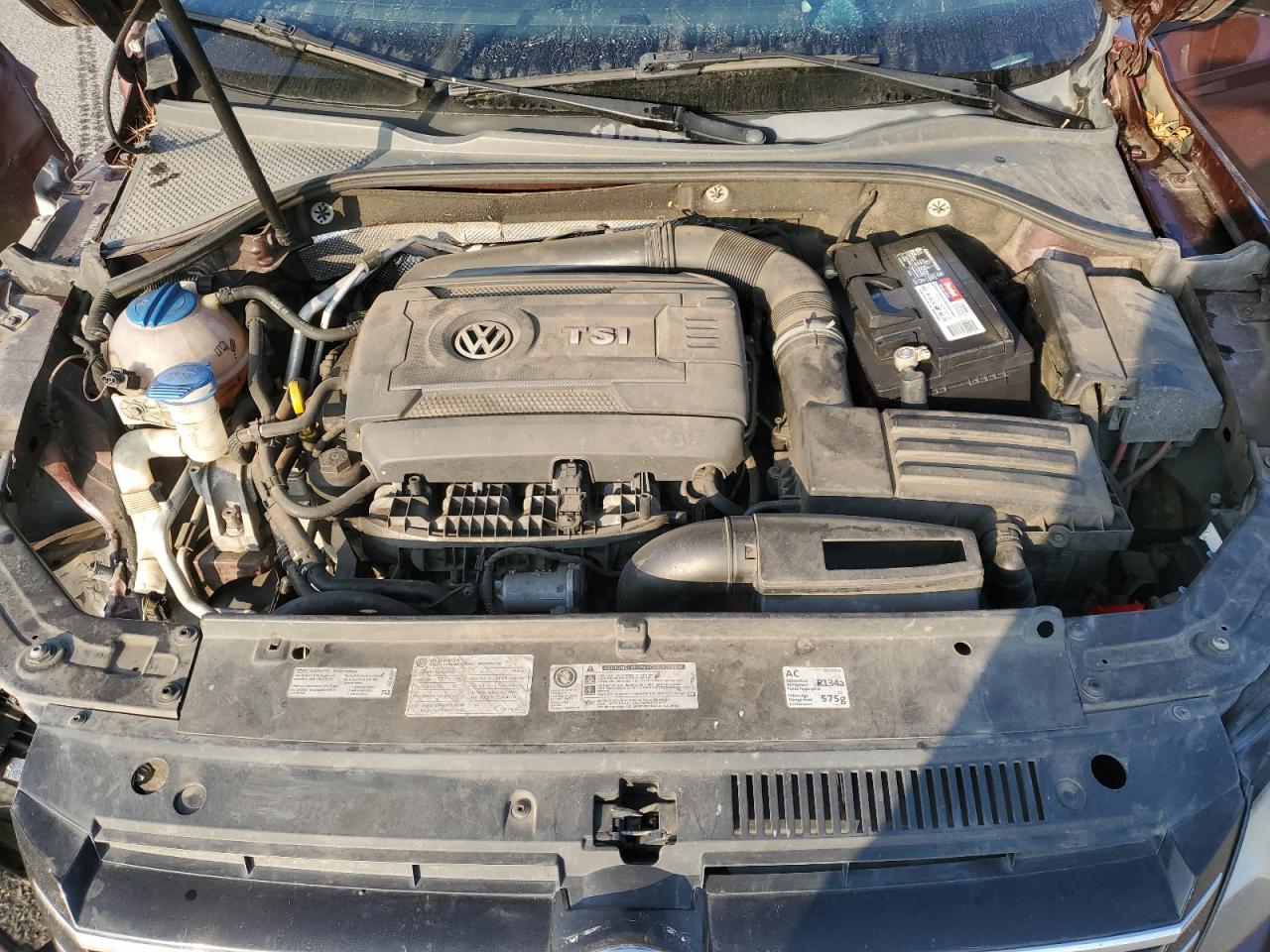 2014 Volkswagen Passat - Image 13