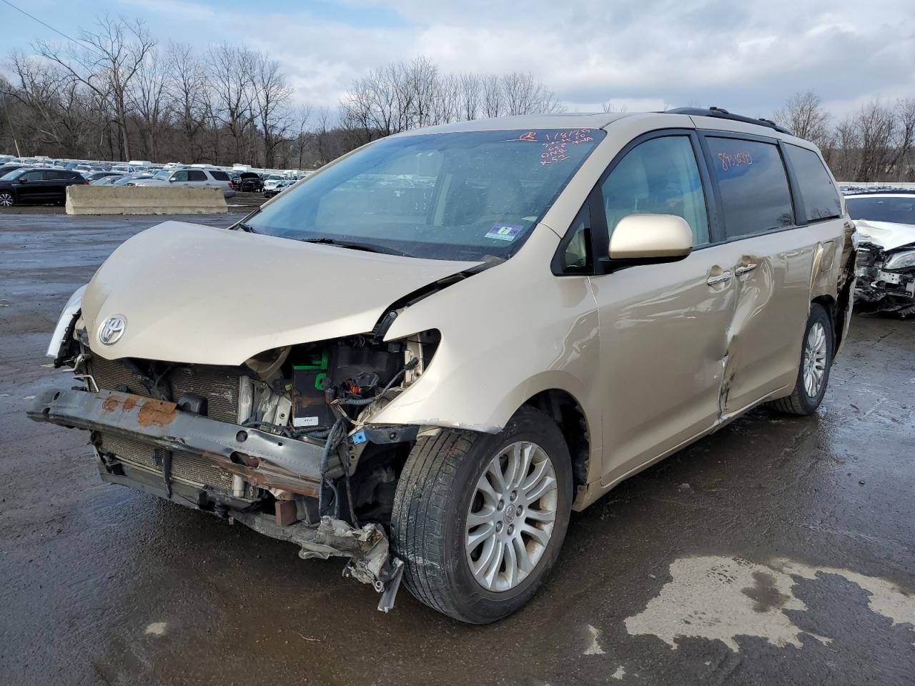 2011 Toyota Sienna - Image 1