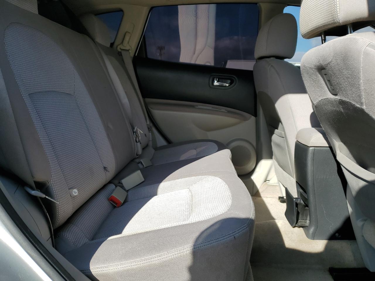 2008 Nissan Rogue - Image 11