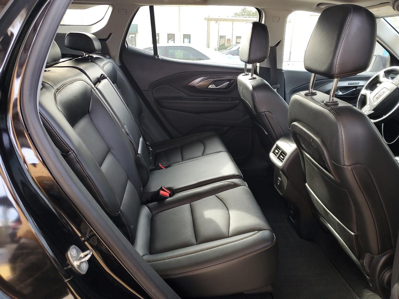 2020 GMC Terrain - Image 10
