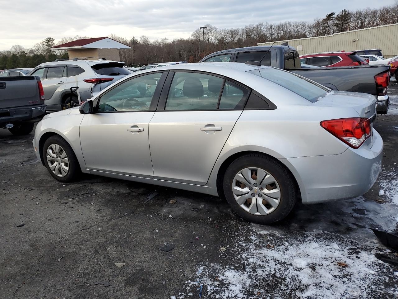 2016 Chevrolet Cruze - Image 2
