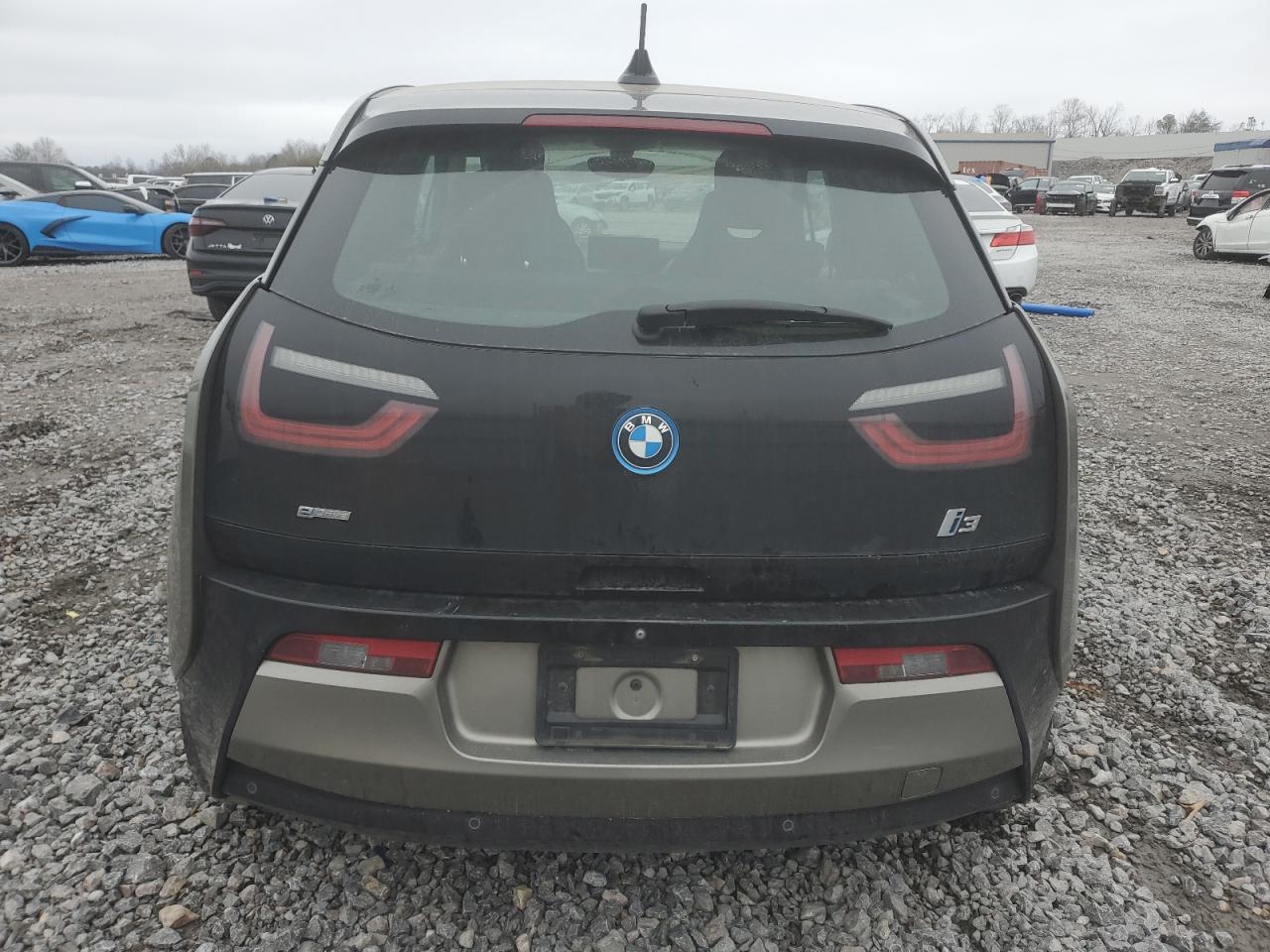 2016 BMW i3 - Image 6