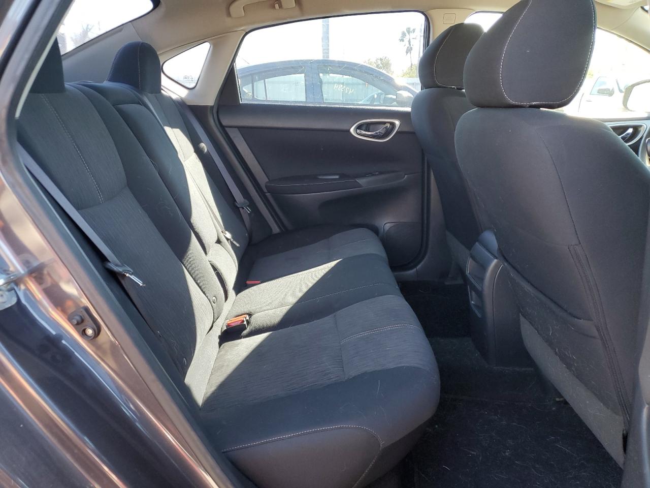 2014 Nissan Sentra - Image 10