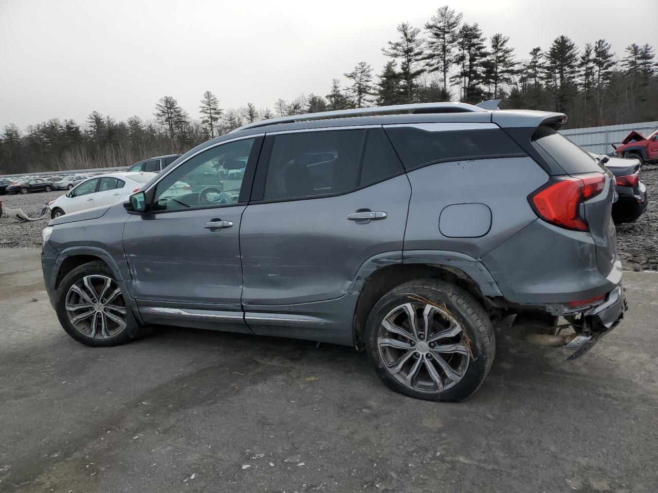2018 GMC Terrain - Image 2