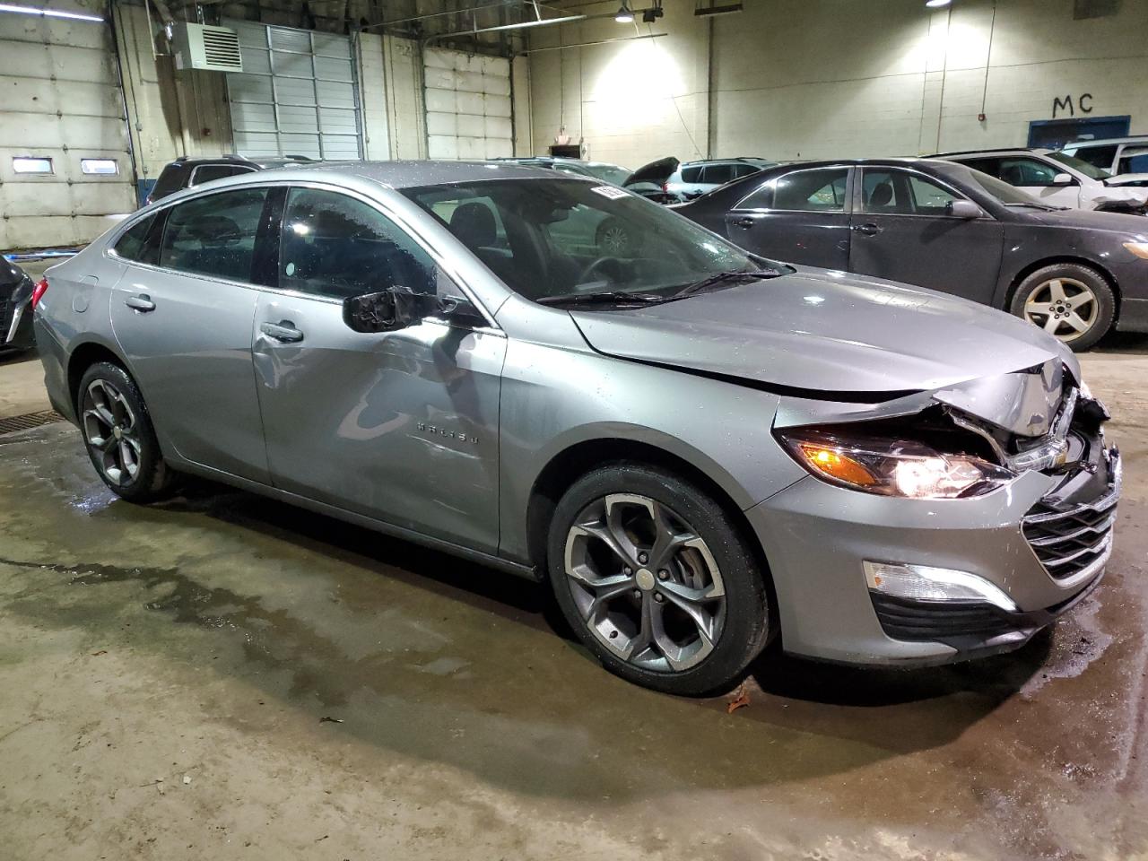 2023 Chevrolet Malibu - Image 4
