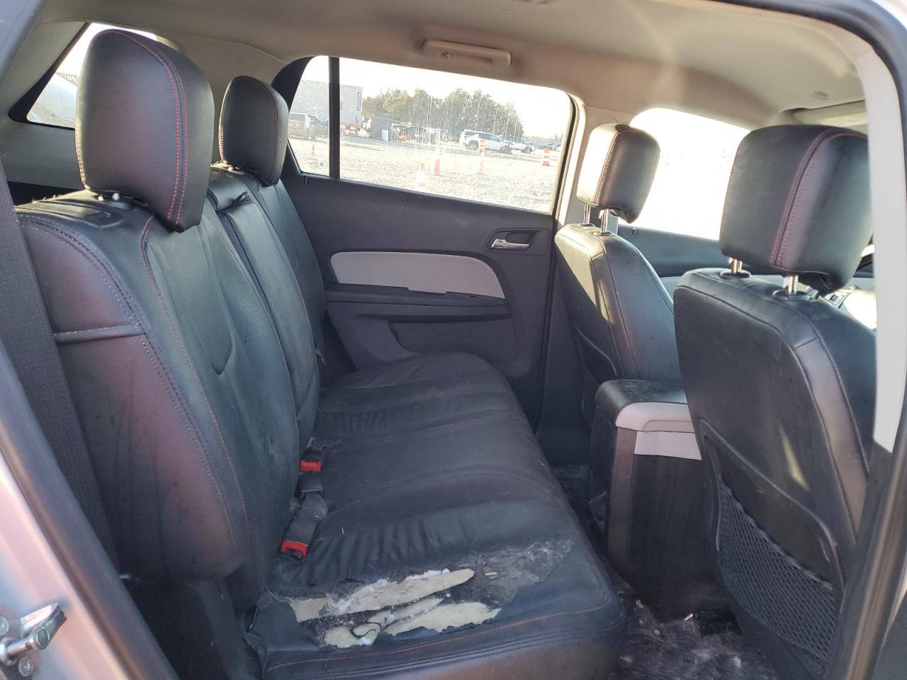 2015 GMC Terrain - Image 11