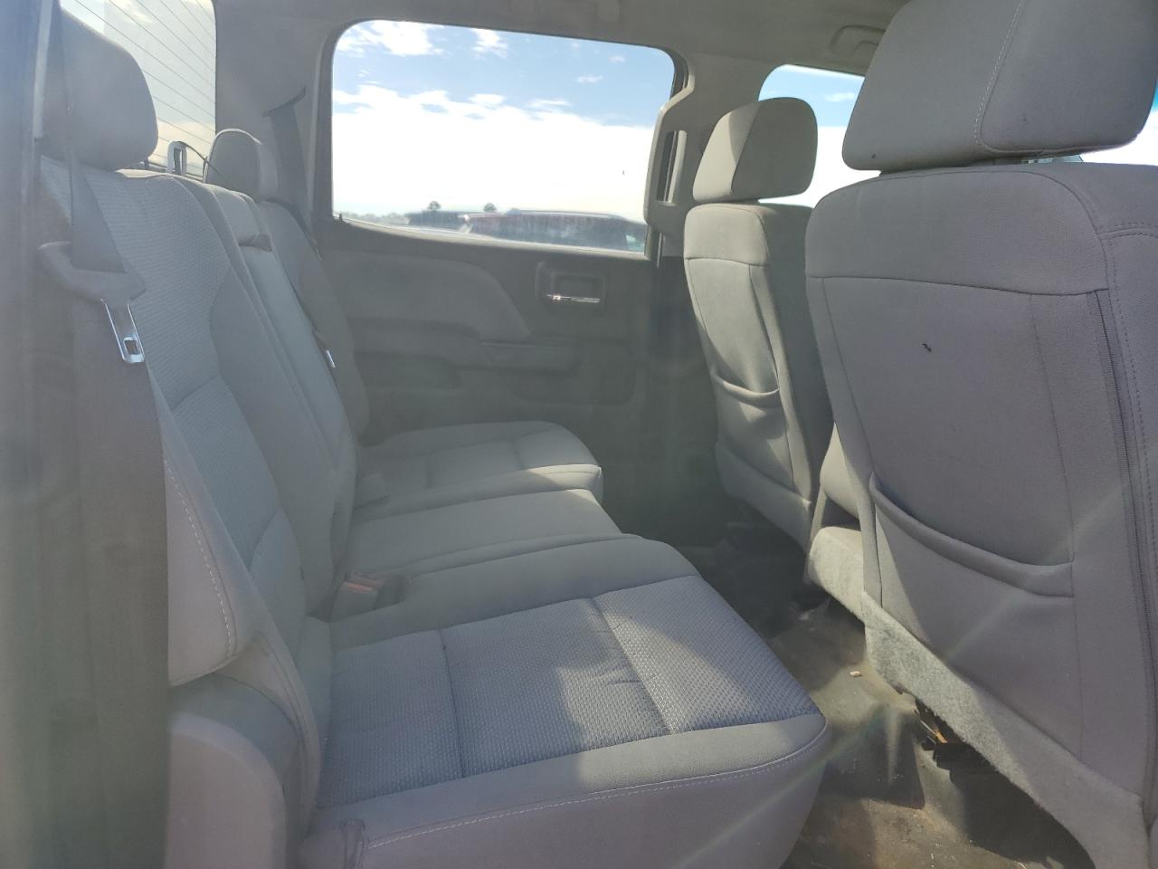 2018 Chevrolet Silverado - Image 10