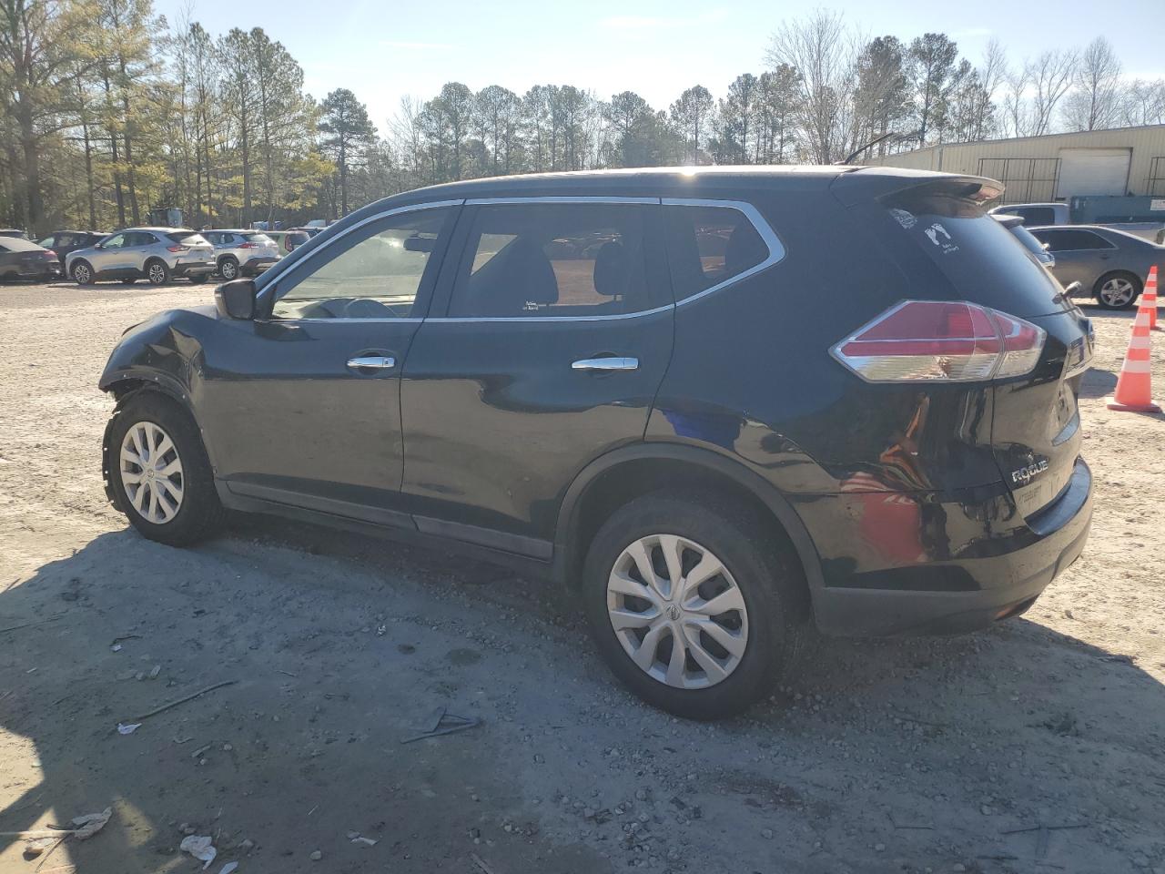 2014 Nissan Rogue - Image 2