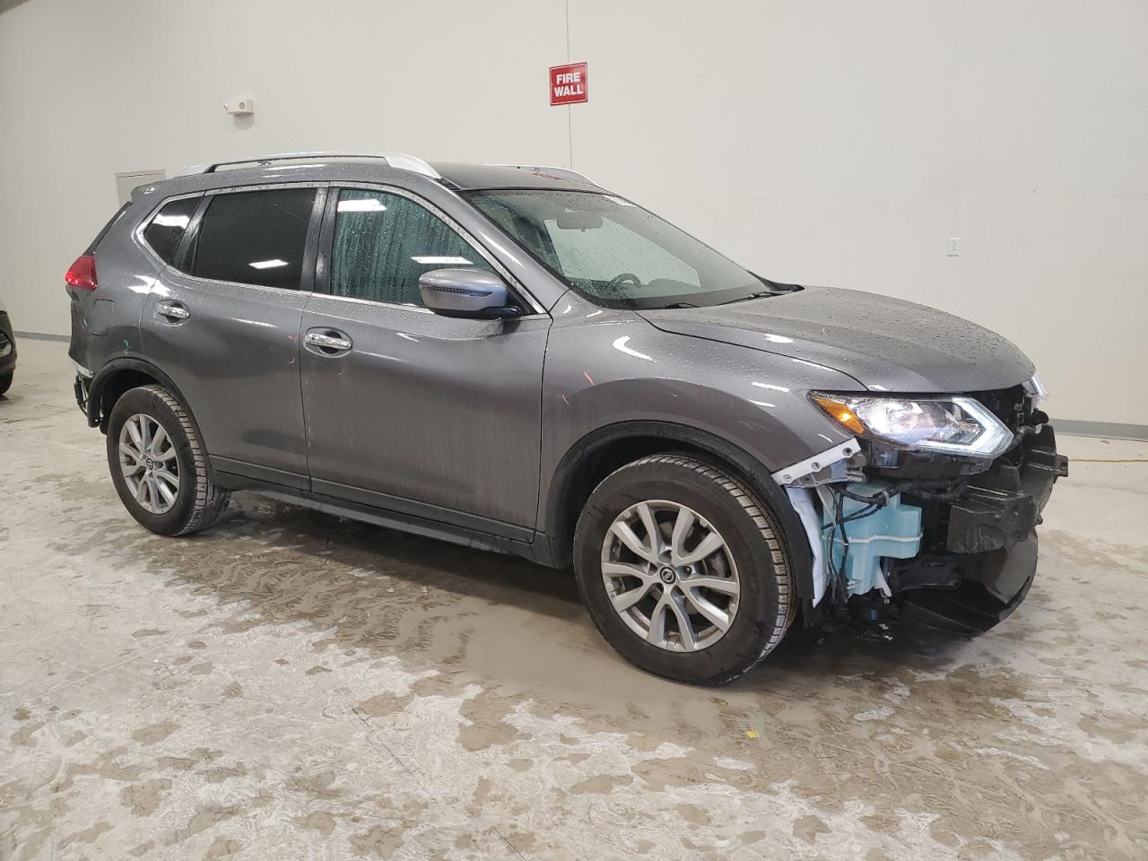 2018 Nissan Rogue - Image 4
