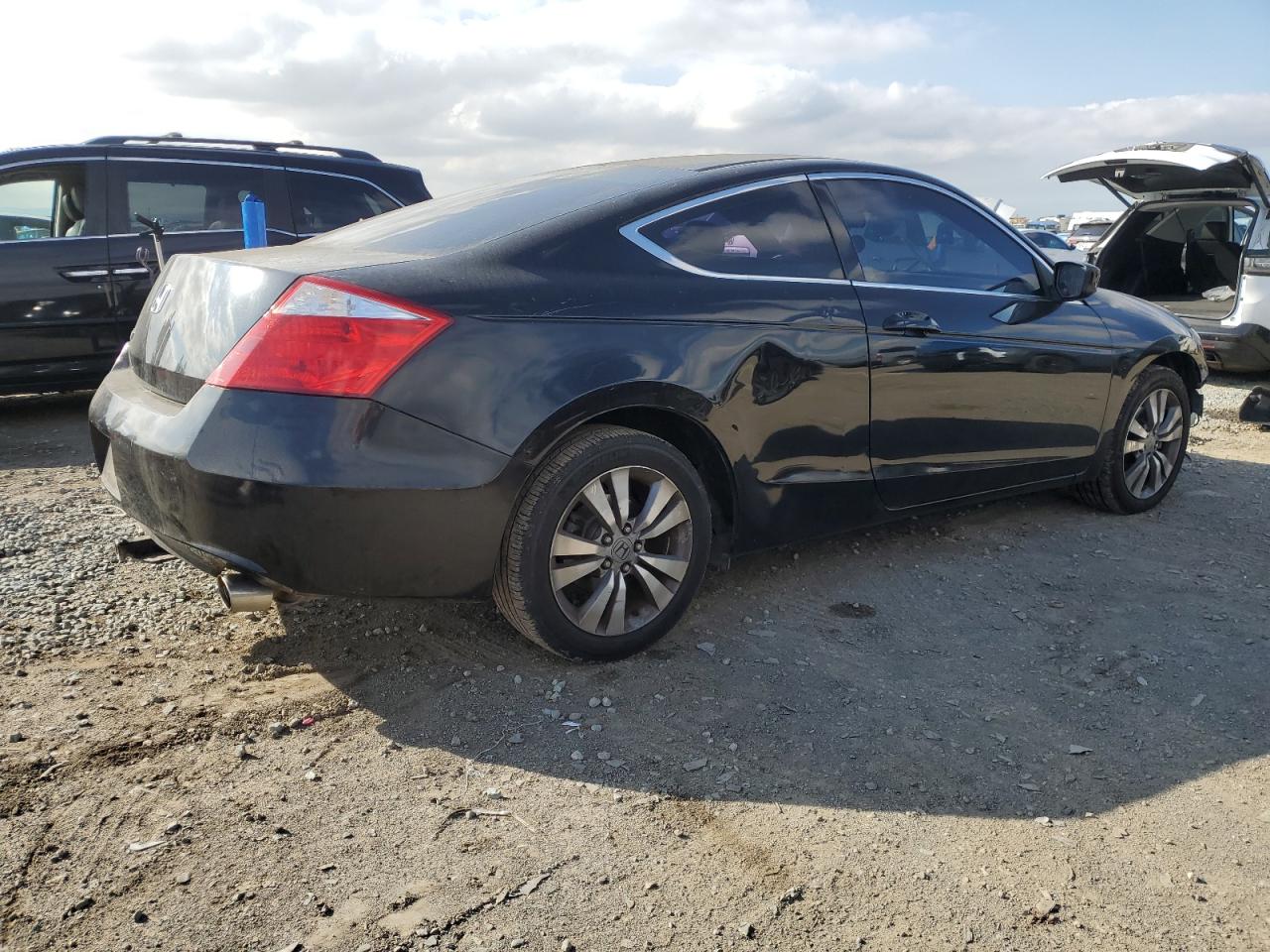 2009 Honda Accord - Image 3