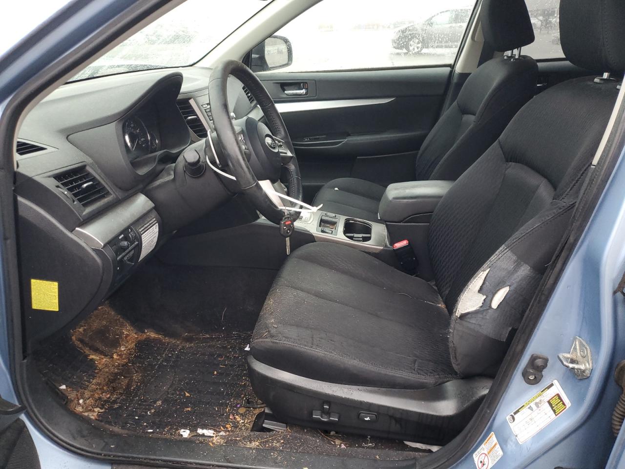 2010 Subaru Outback - Image 7