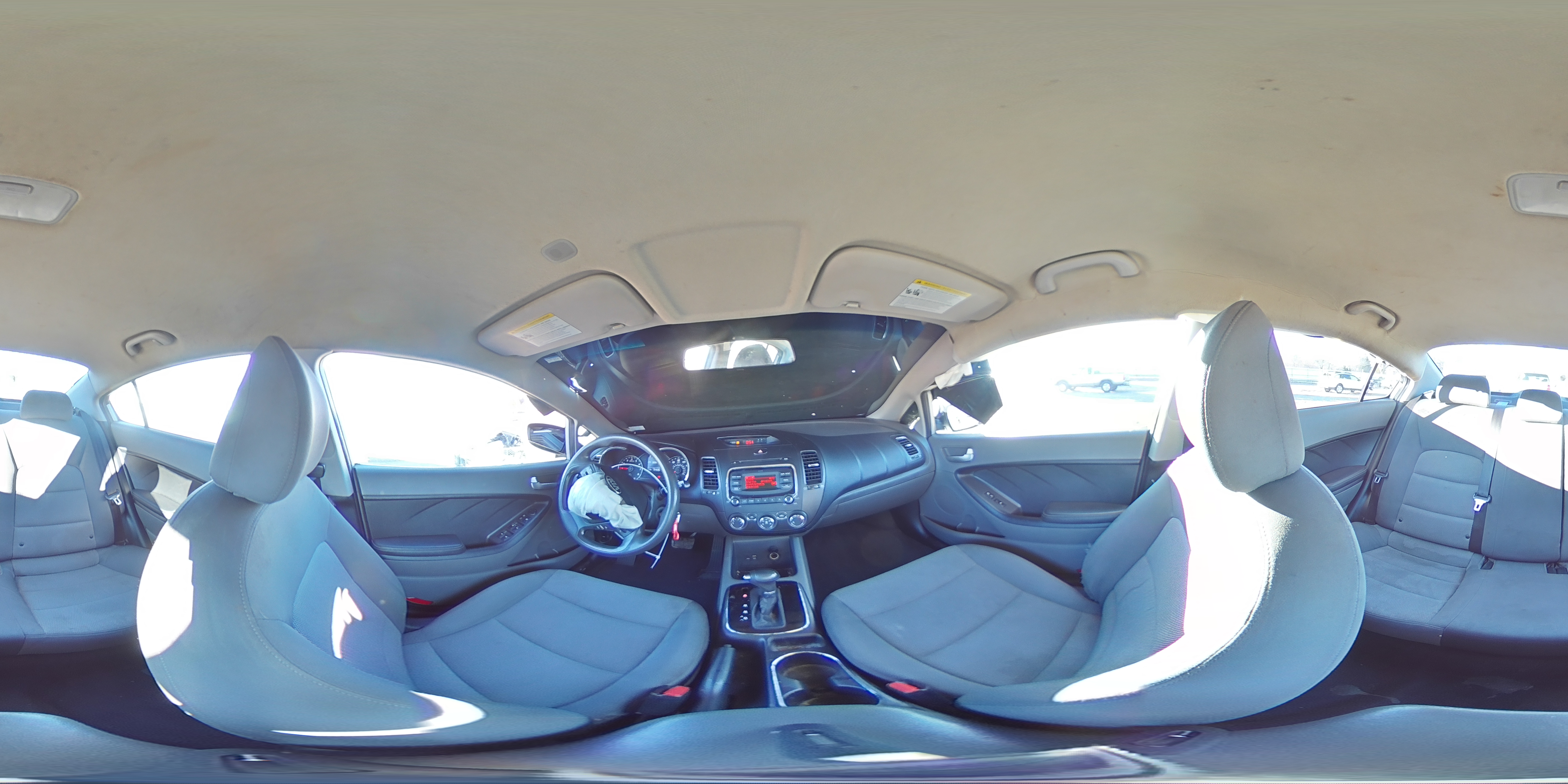 2017 Kia Forte - Image 13