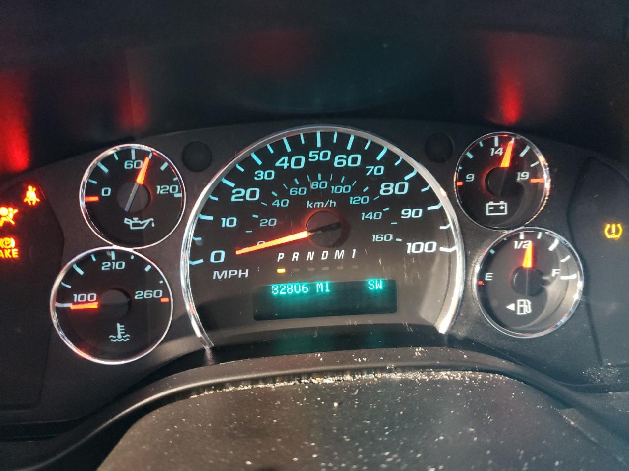 2022 Chevrolet Express - Image 9