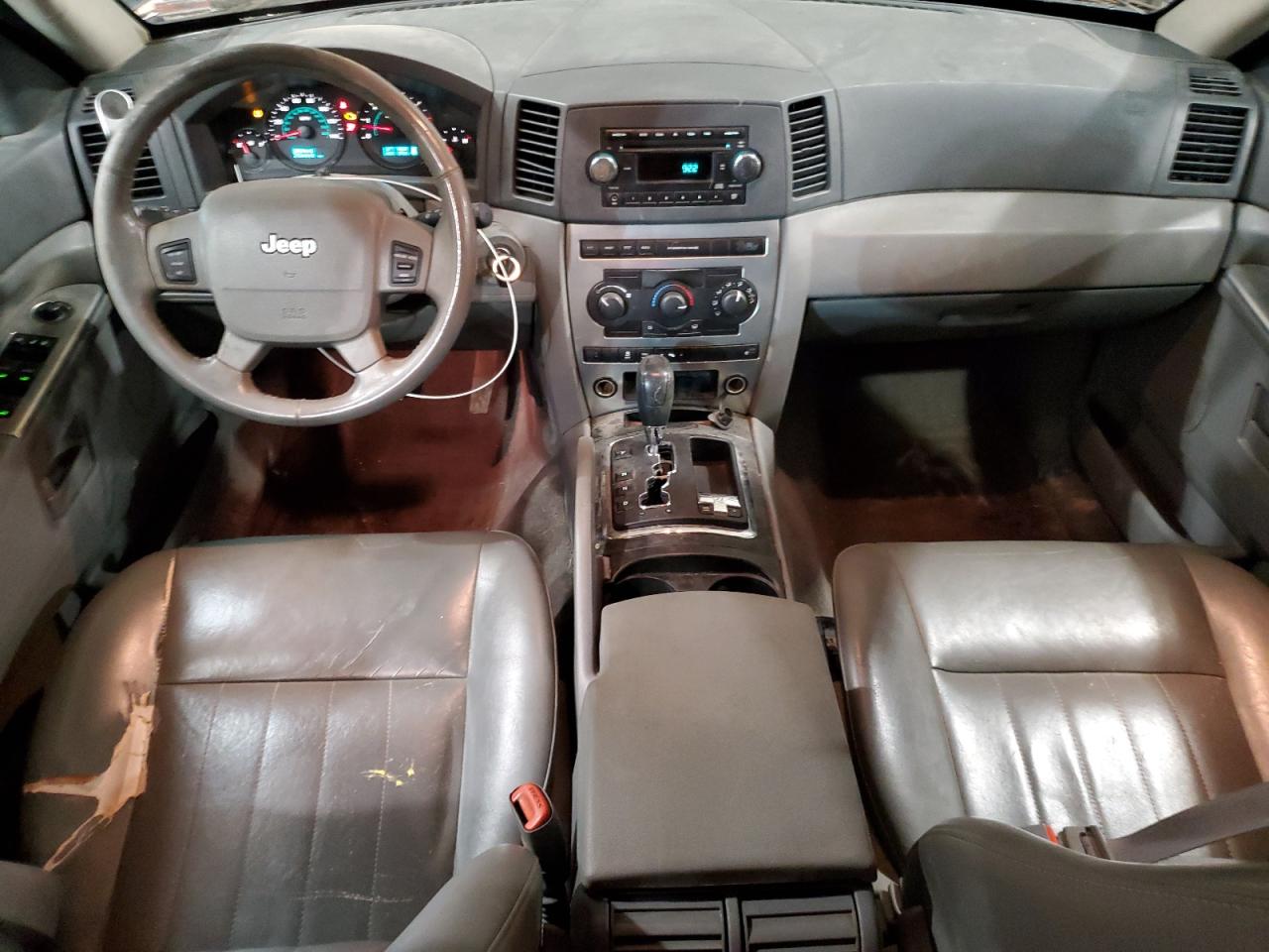 2006 Jeep Grand Cherokee - Image 8