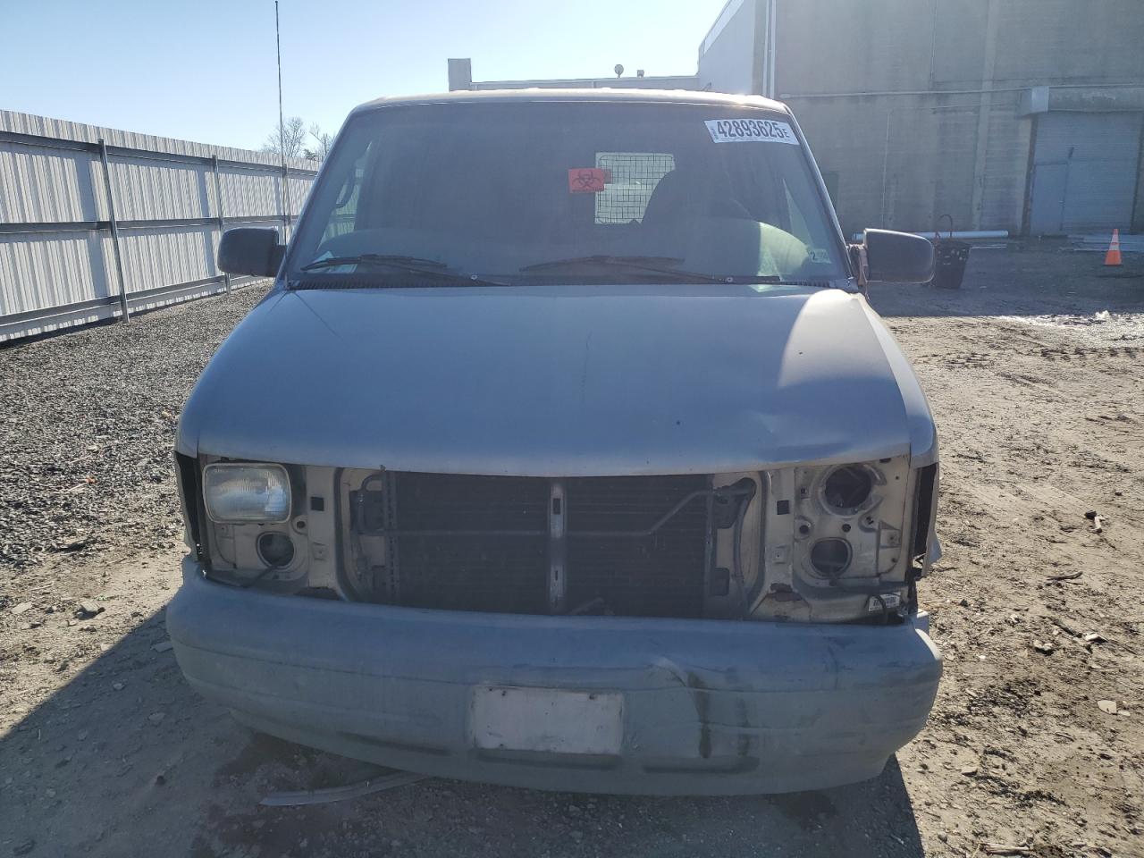 2003 Chevrolet Astro - Image 5