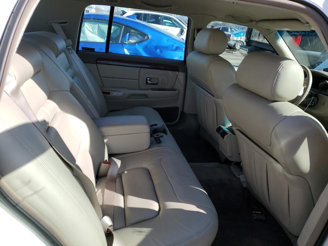 1998 Cadillac De Ville - Image 10