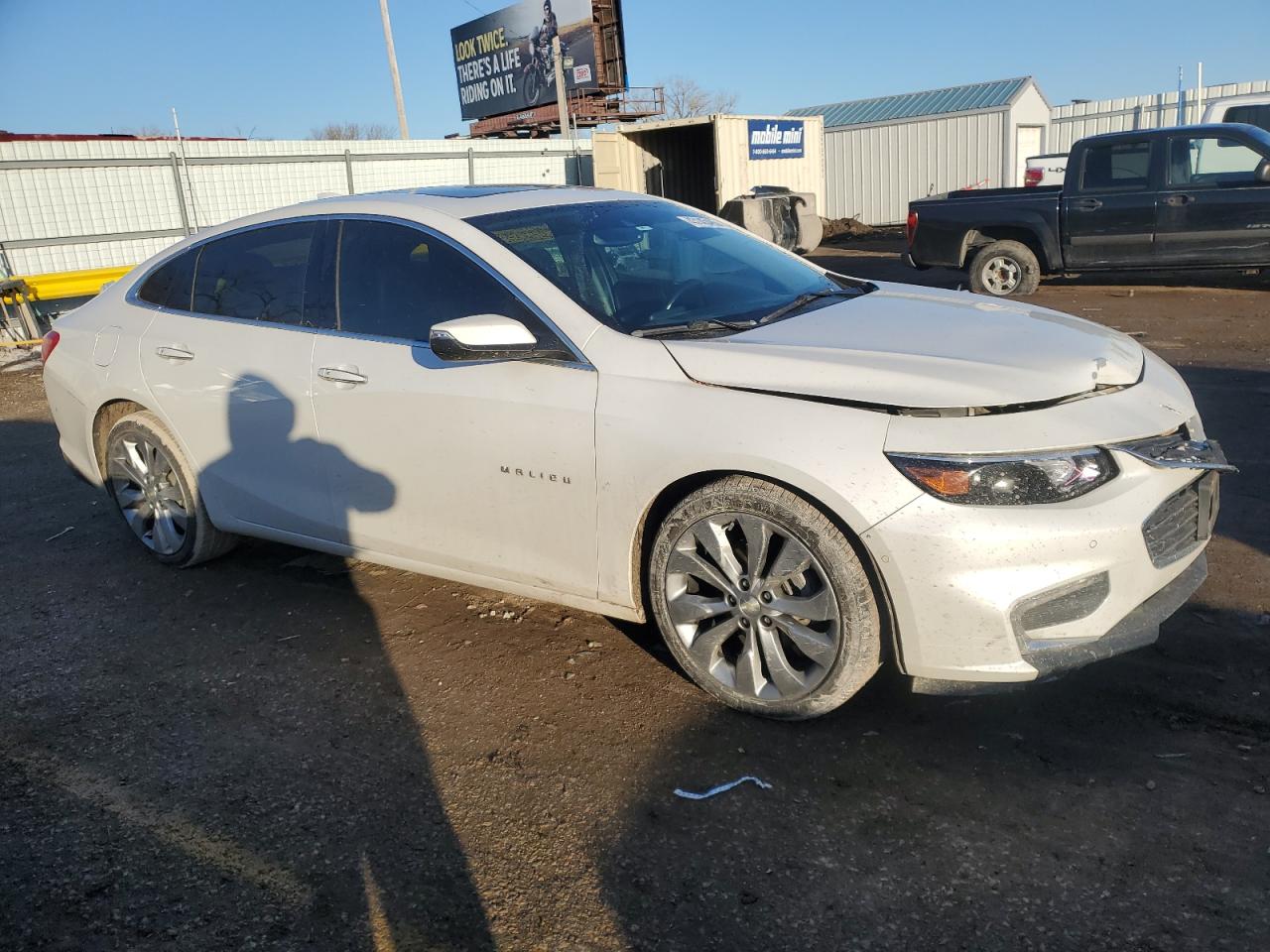 2018 Chevrolet Malibu - Image 4