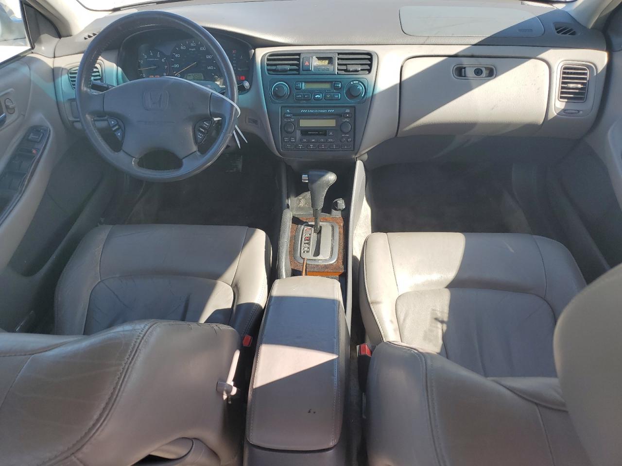 2002 Honda Accord - Image 8