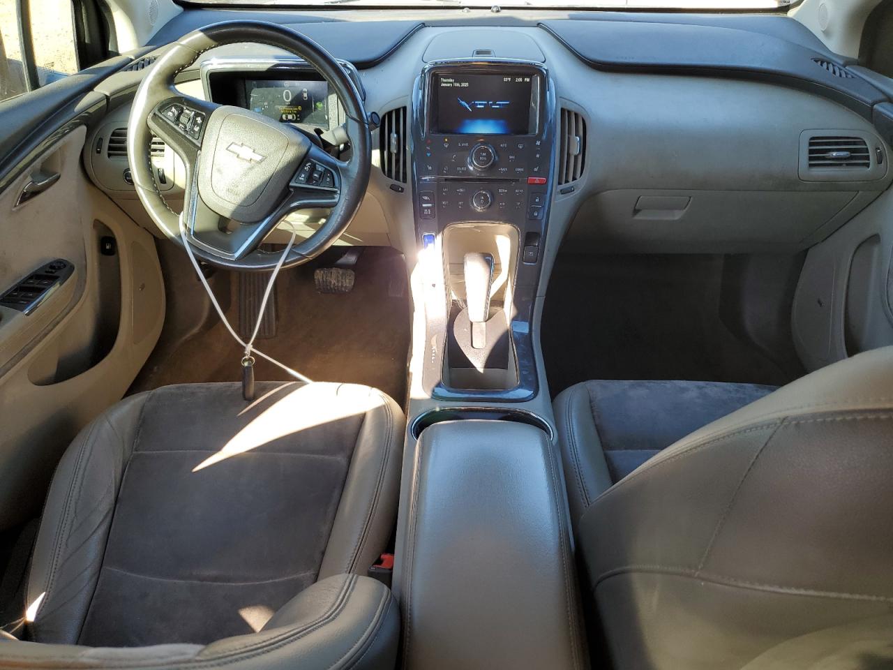2014 Chevrolet Volt - Image 8