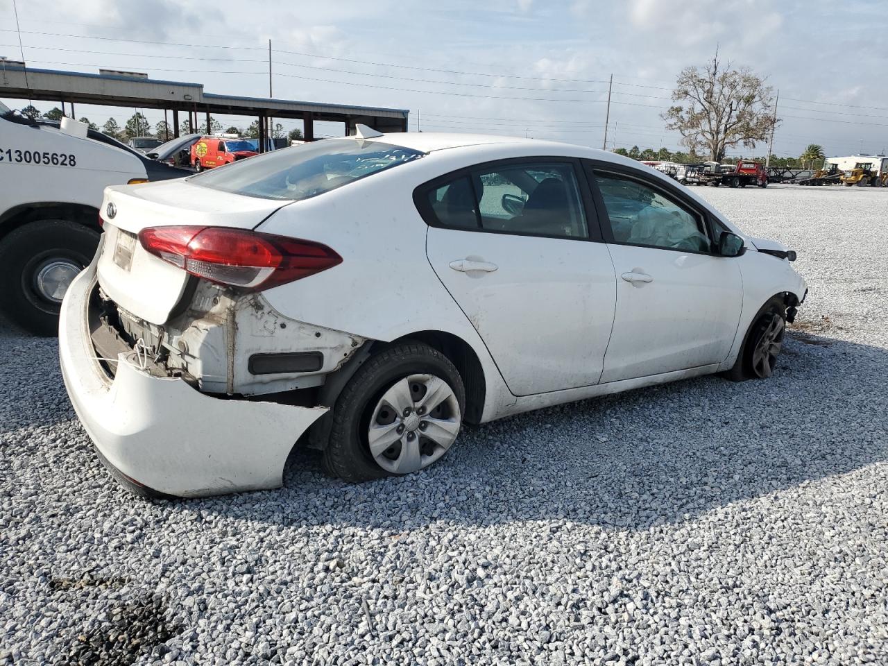 2018 Kia Forte - Image 3