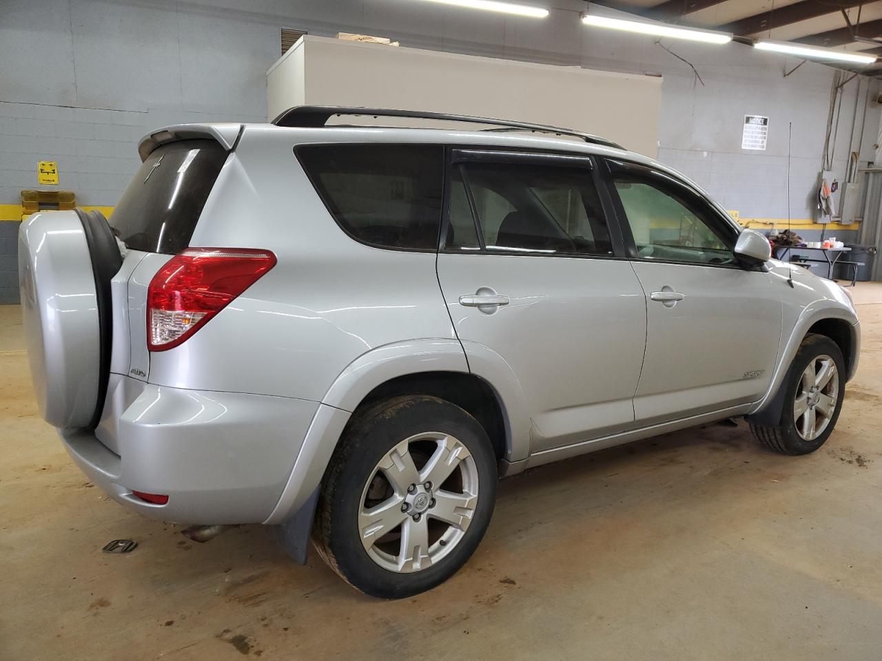 2006 Toyota RAV 4 - Image 3