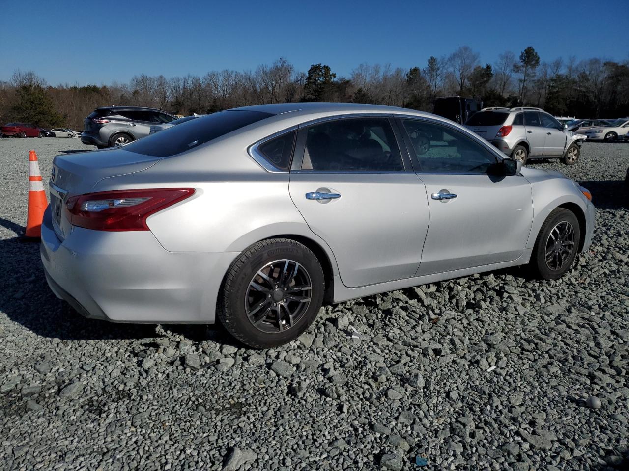 2018 Nissan Altima - Image 3