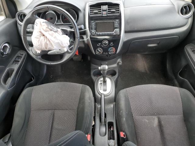  NISSAN VERSA 2018 Чорний