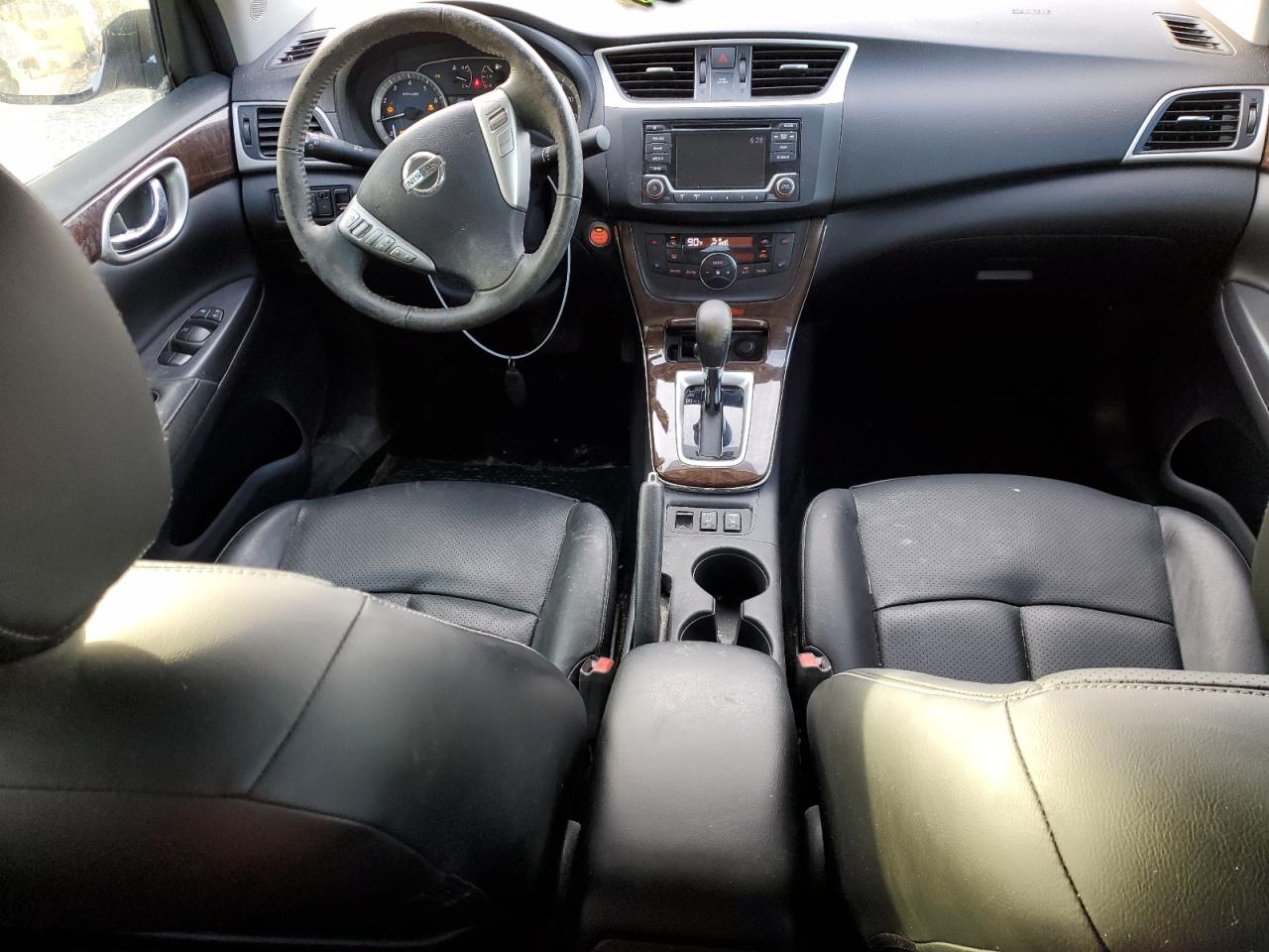 2015 Nissan Sentra - Image 8