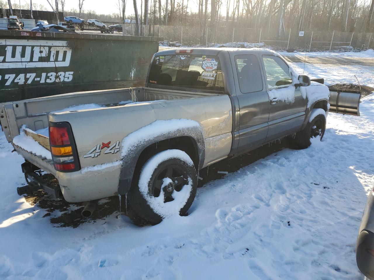 2000 Chevrolet Silverado - Image 3