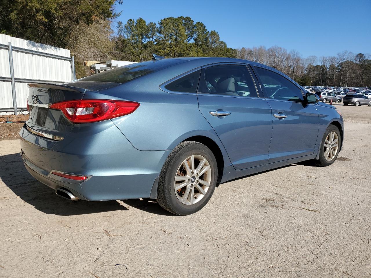 2017 Hyundai Sonata - Image 3