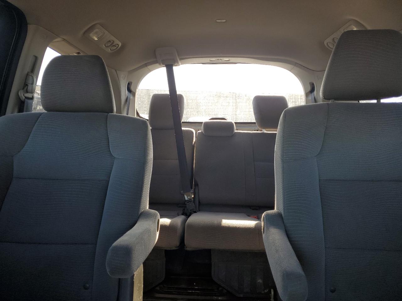 2011 Honda Odyssey - Image 10