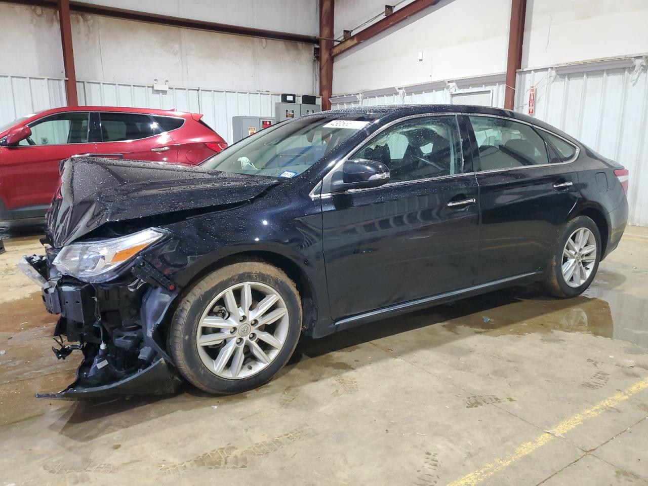 2015 Toyota Avalon - Image 1