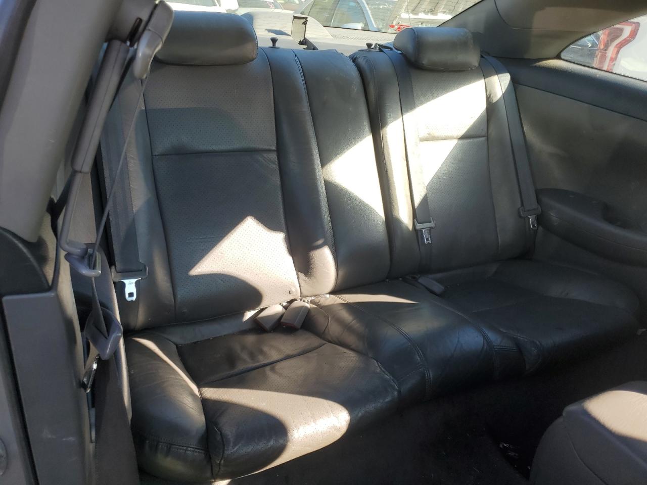 2005 Toyota Camry Solara - Image 10