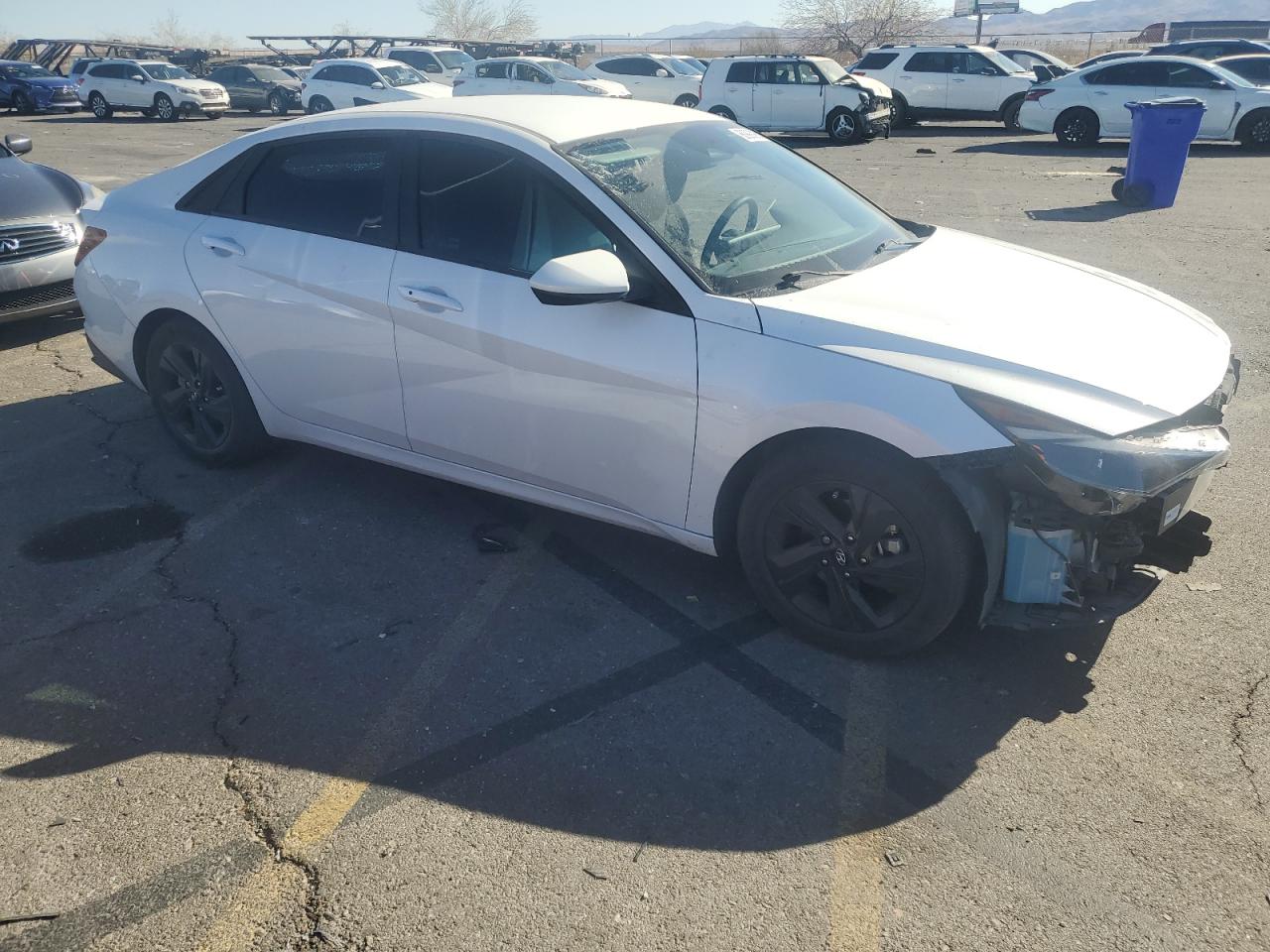 2022 Hyundai Elantra - Image 4