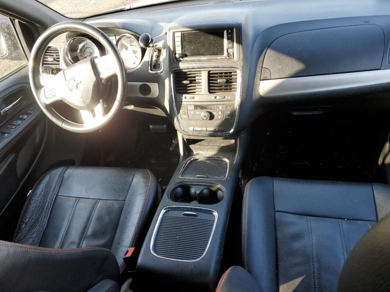 2016 Dodge Caravan - Image 8