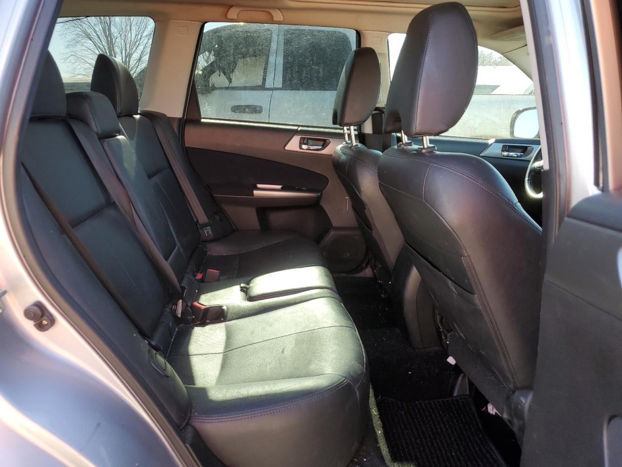 2013 Subaru Forester - Image 11