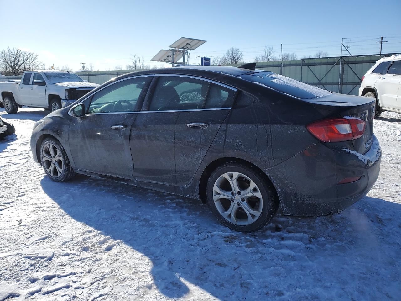 2016 Chevrolet Cruze - Image 2