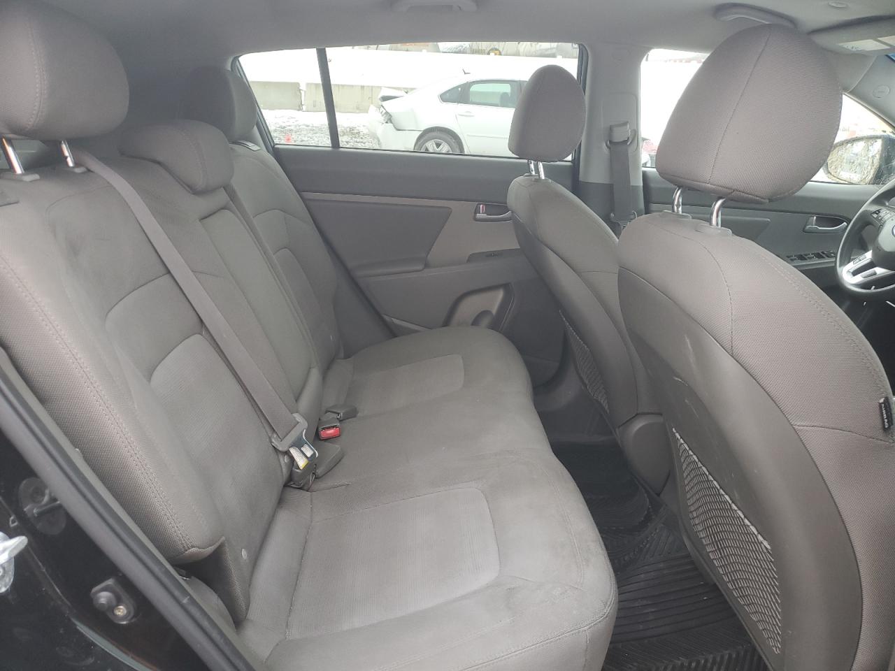 2011 Kia Sportage - Image 11