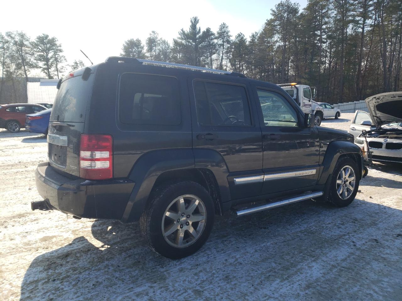 2009 Jeep Liberty (North America) - Image 3