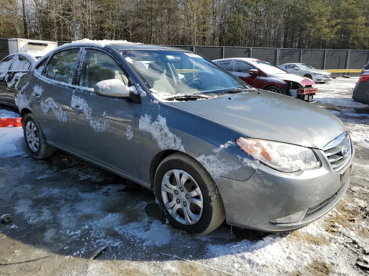 2010 Hyundai Elantra - Image 4