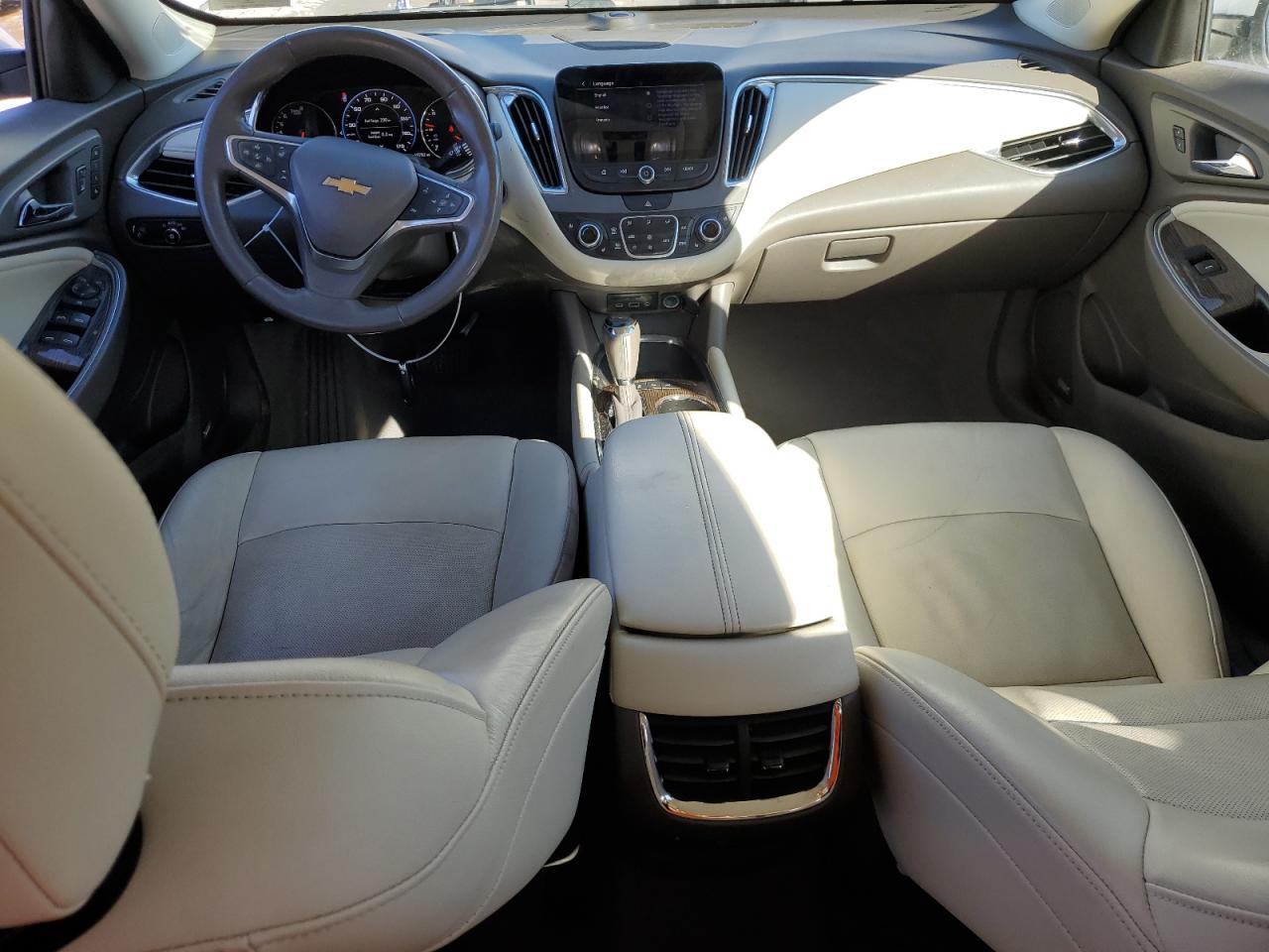 2019 Chevrolet Malibu - Image 8