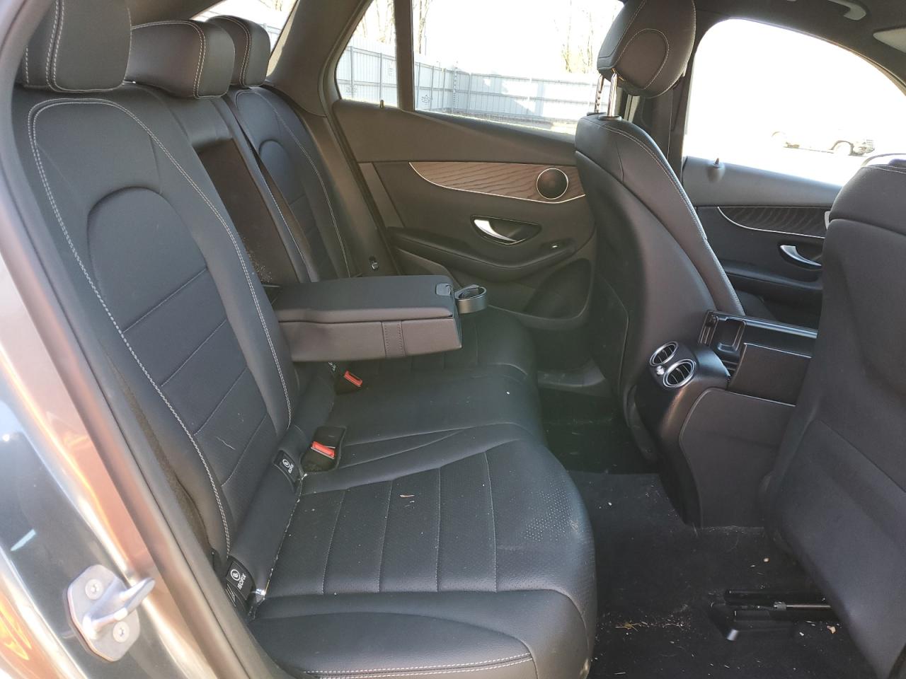 2018 Mercedes-Benz GLC - Image 11