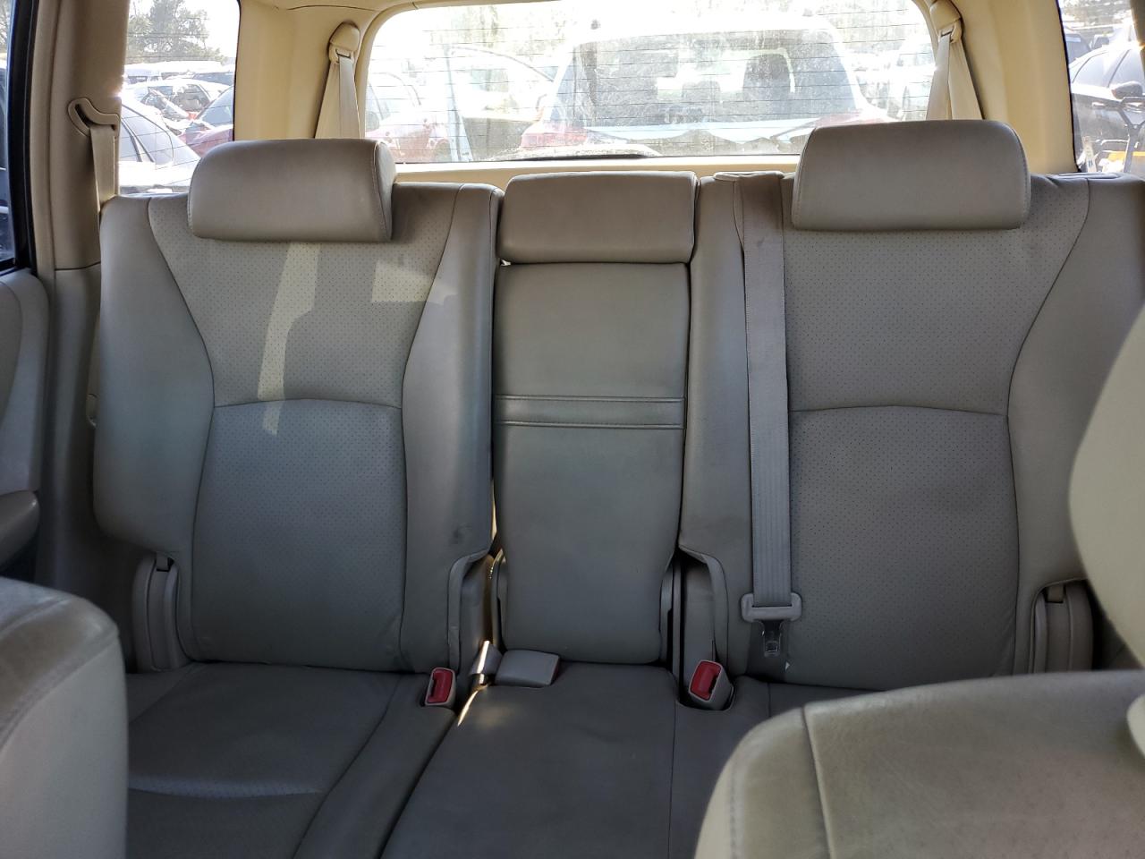 2006 Toyota Highlander - Image 10