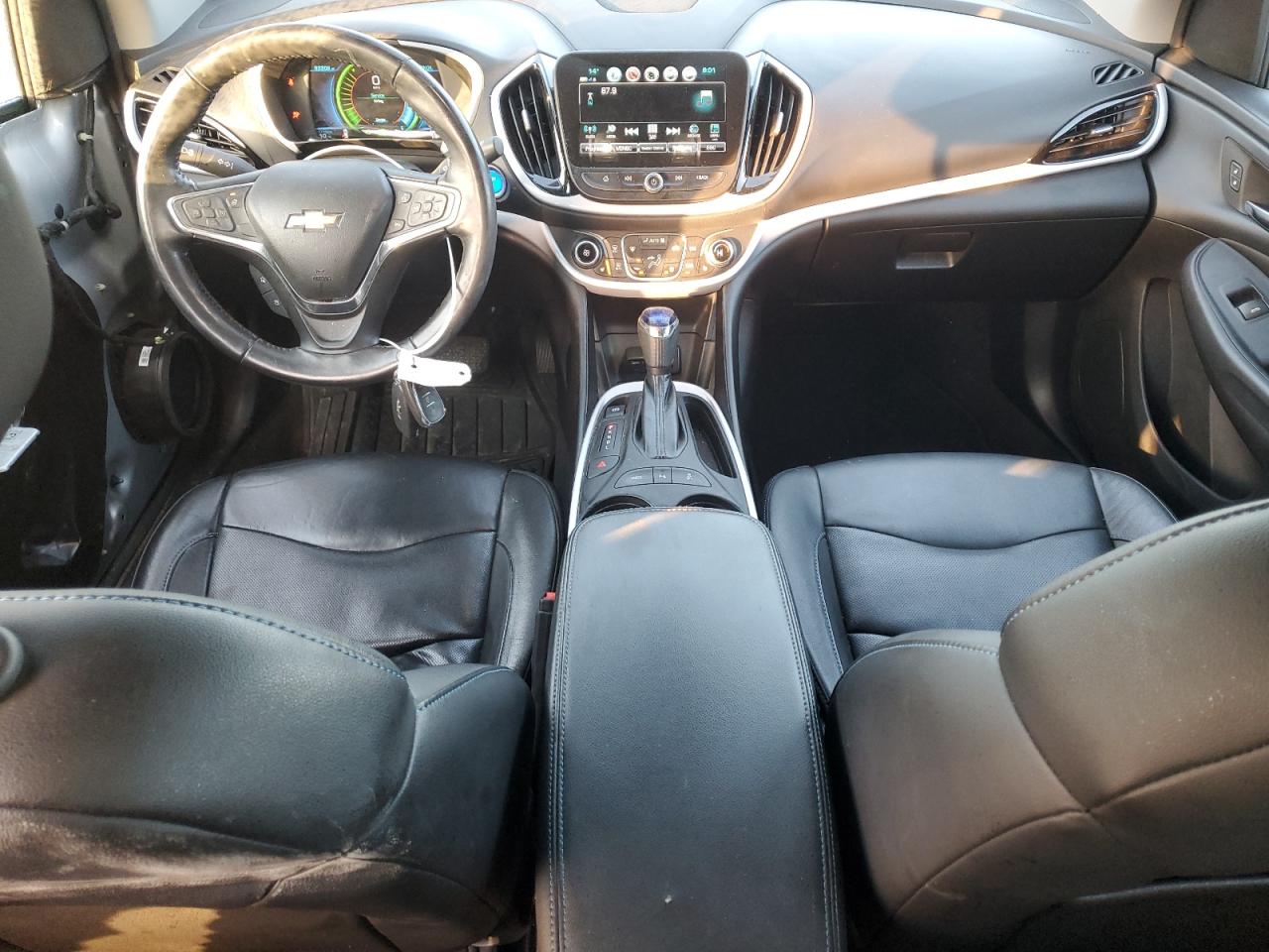 2018 Chevrolet Volt - Image 8