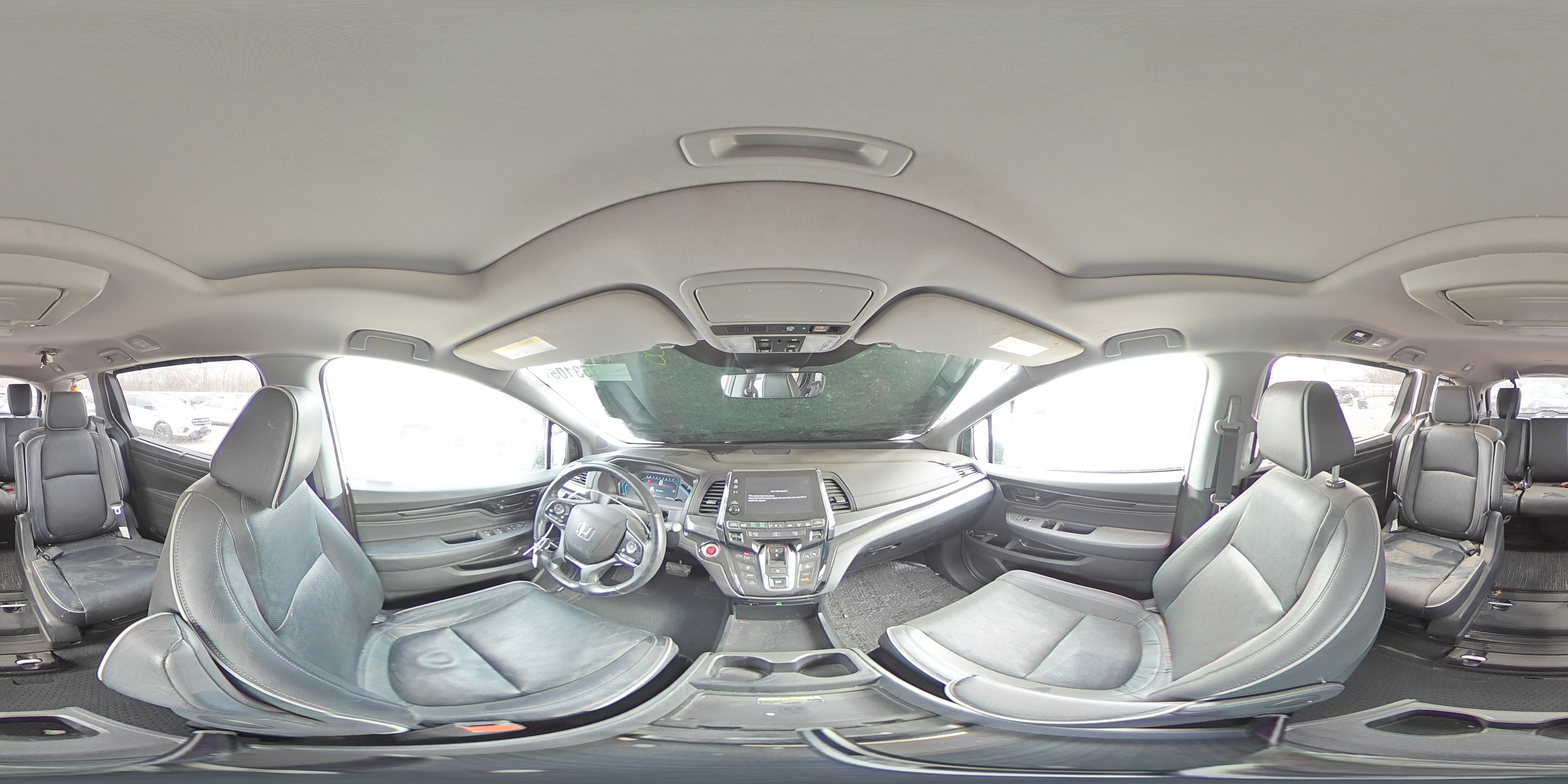 2022 Honda Odyssey - Image 14