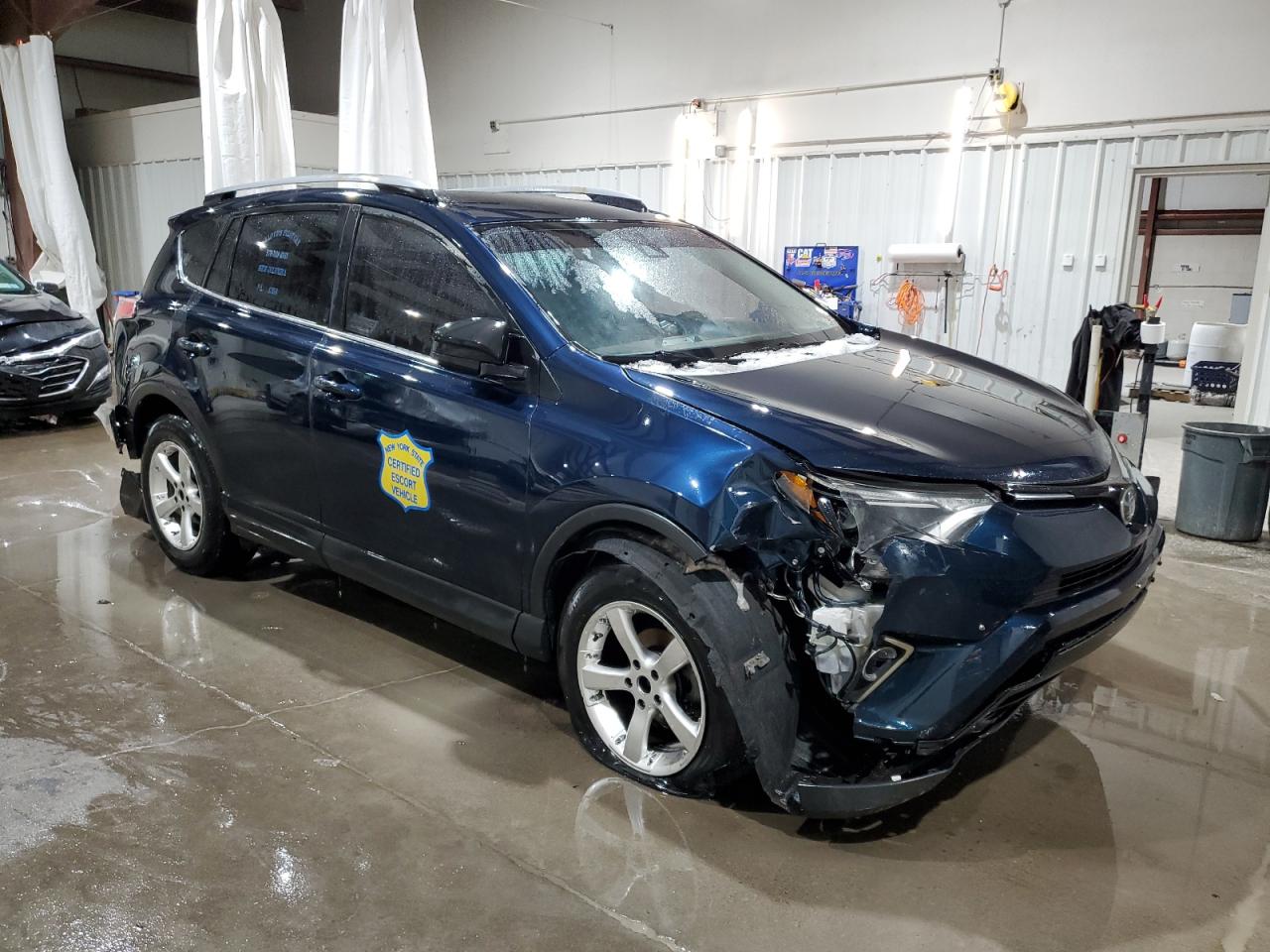 2017 Toyota RAV 4 - Image 4