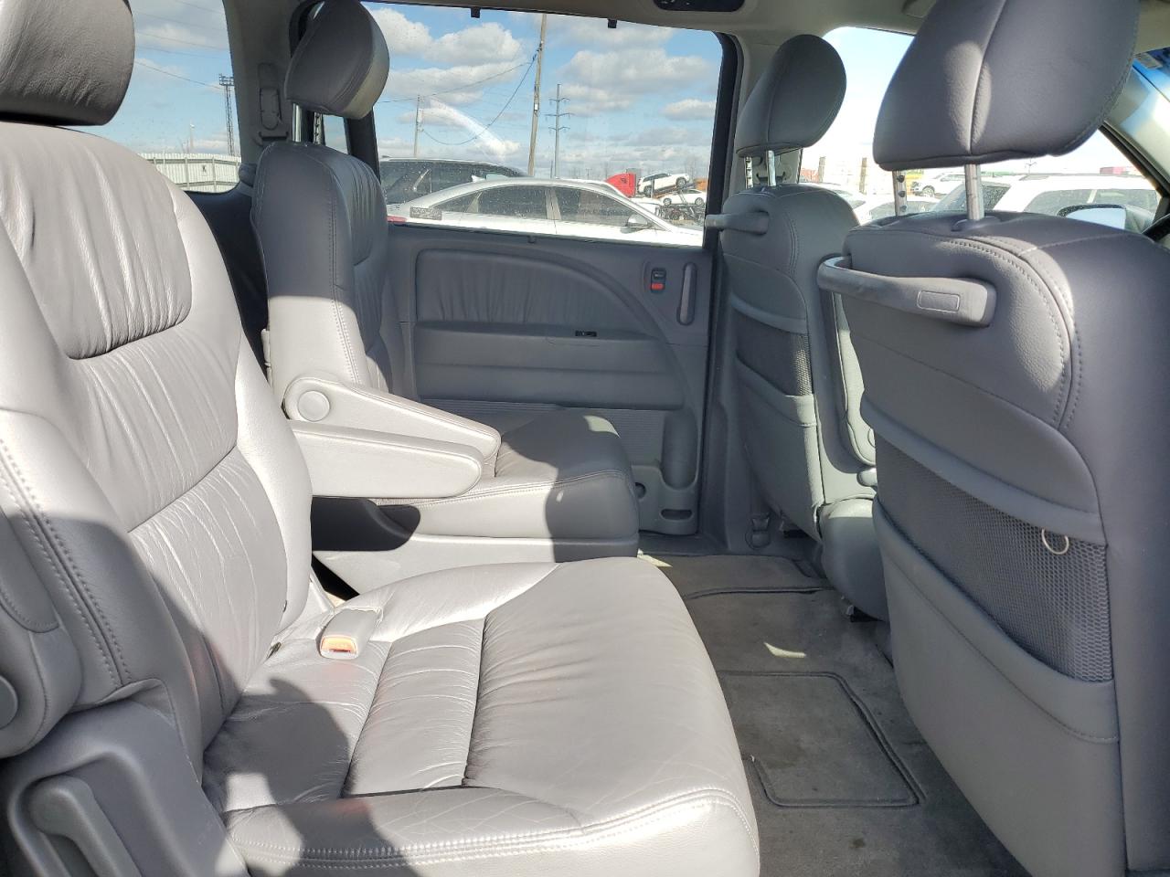 2006 Honda Odyssey - Image 11