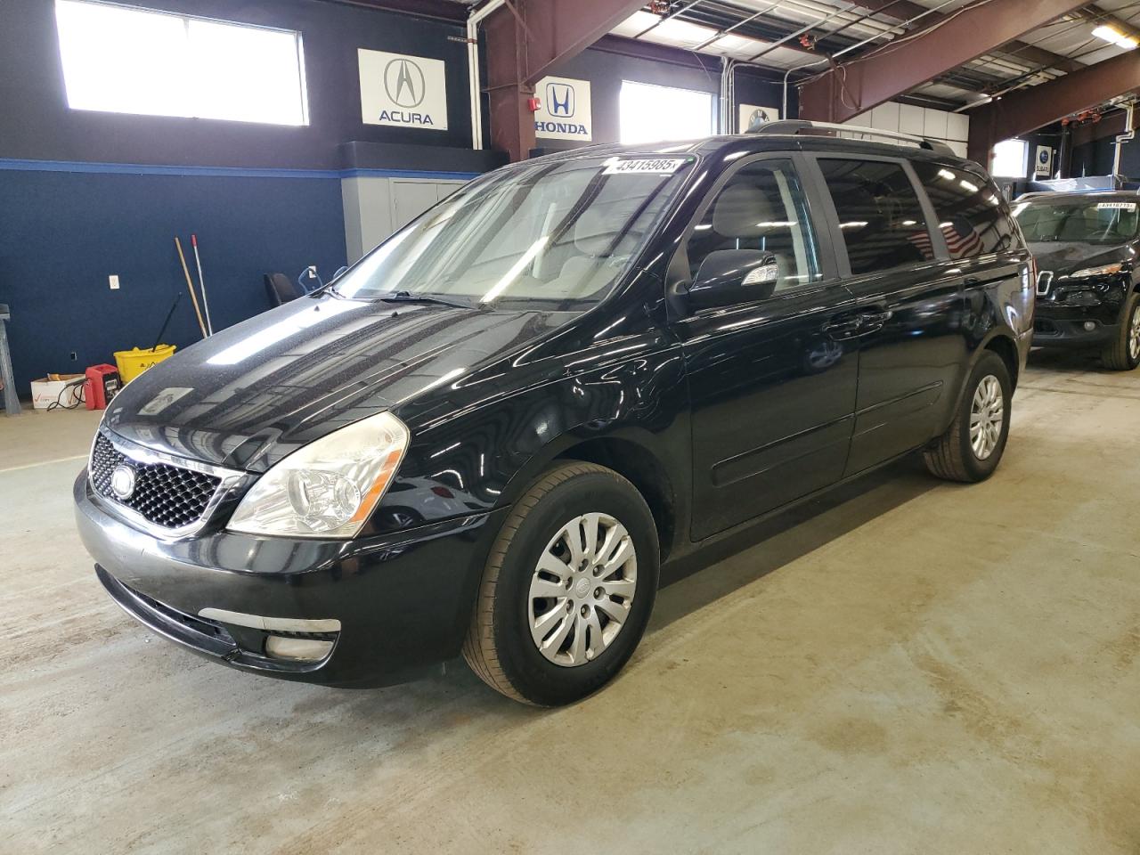 2014 Kia Sedona - Image 1
