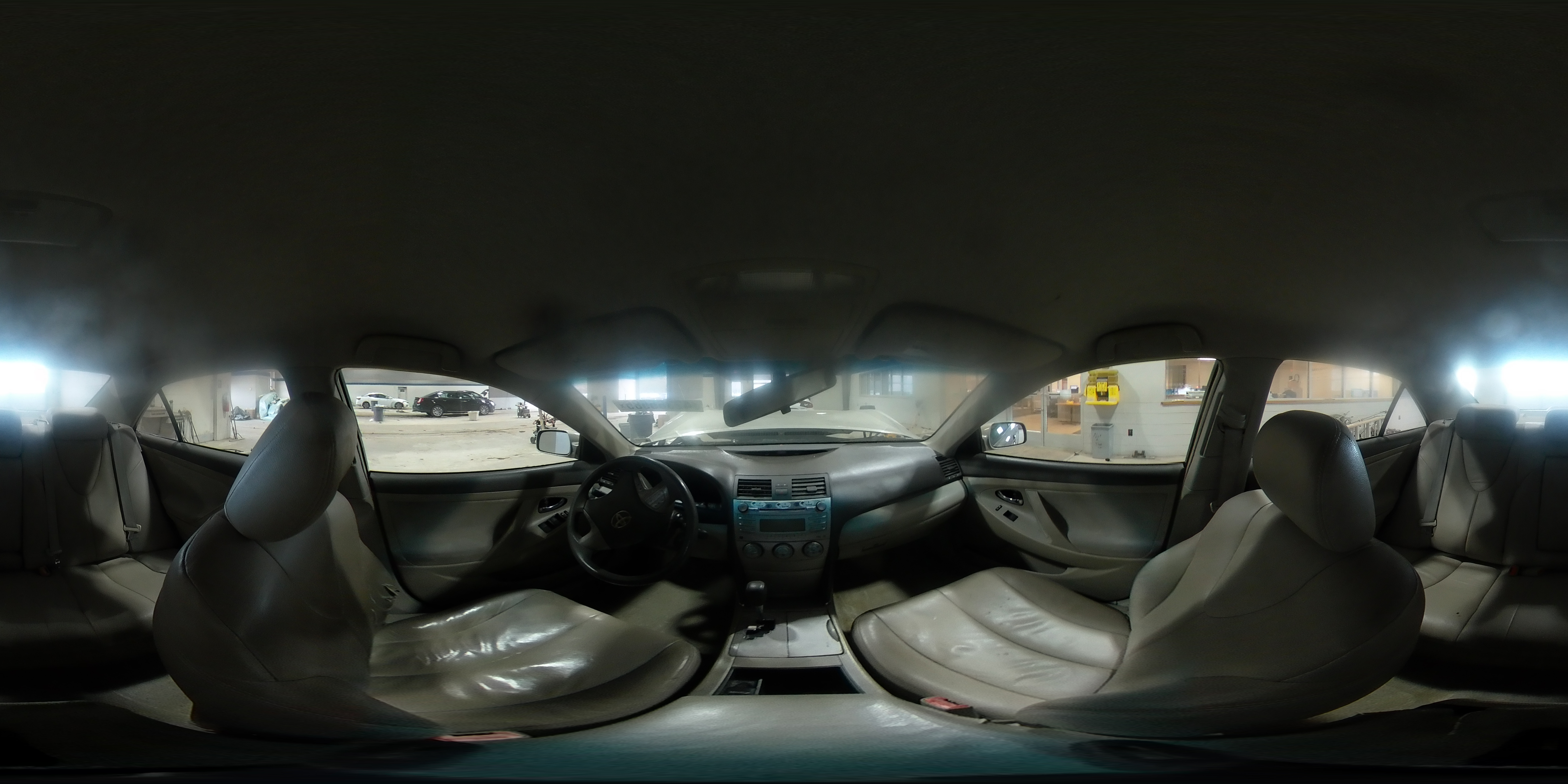 2009 Toyota Camry - Image 13